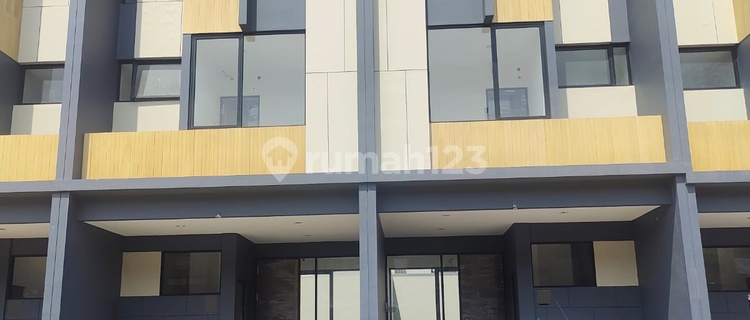 Rumah Ruko Strategis Siap Untuk Usaha Dan Bisnis Di Grand Wisata 1