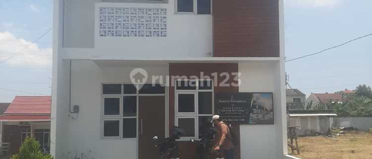 Two-Story House Ready Stock in Banyumanik 1