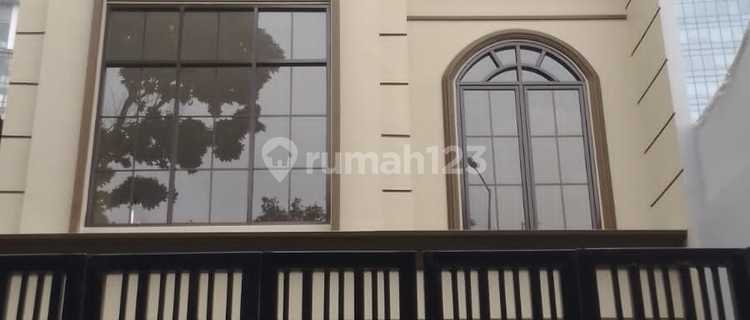 For Rent 3.5-Story Commercial Shop House Near Delat Mall 1