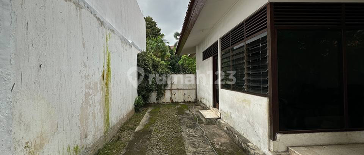 Rumah Tua Di Menteng SHM 1