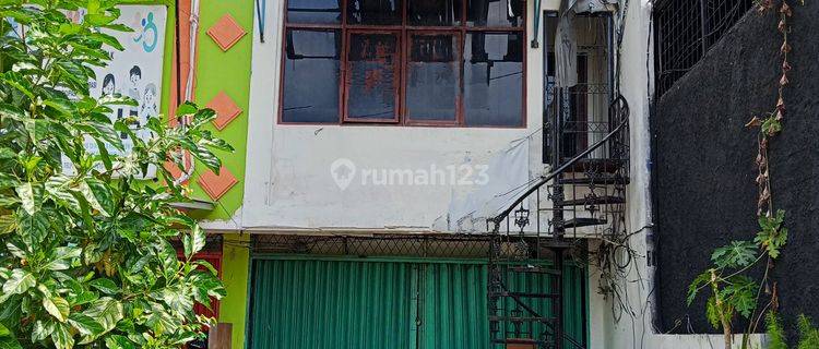 Di Jual Ruko 3 Lantai Raden Inten Jalan Raya 1