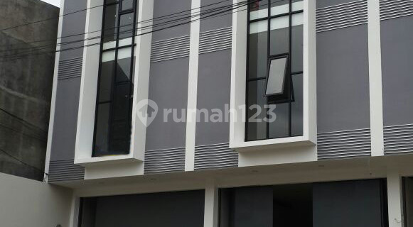 Shop House in North Sukahaji Bandung, Strategic Location 1