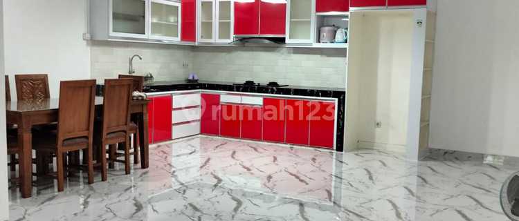 For Rent House in Vasana Cluster Full Renovation in Harapan Indah Bekasi 1