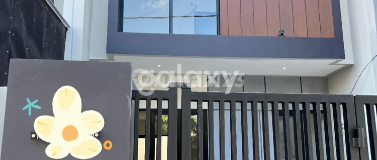 RUMAH GRESS 2 LANTAI  SELANGKAH RAYA MANUKAN SURABAYA BARAT 1