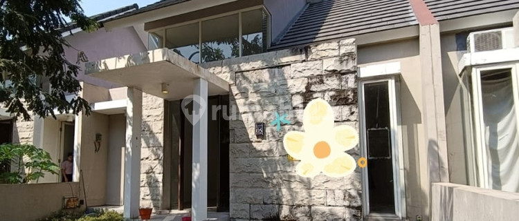 House for Sale in Citraland The Greenlake Wiyung Surabaya 1