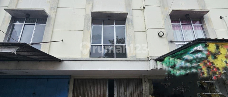 For Sale Shop House in Bekonang Business Area Near Solo Baru 1