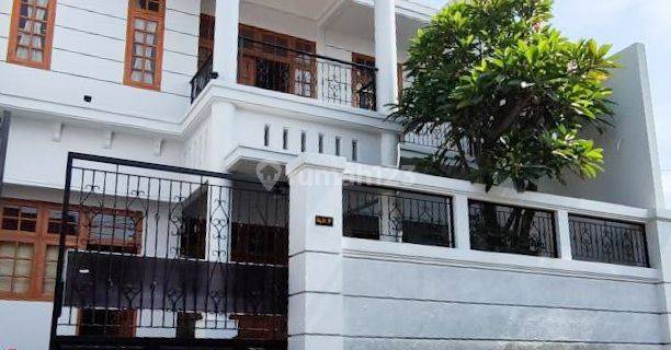 Rumah Bagus Siap Huni Dijual Di Baturan Colomadu Solo Barat 1
