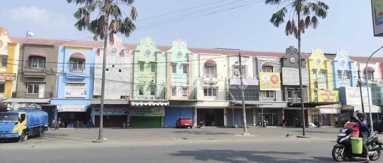 Affordable 2-Story Shophouse, Well-Designed and Strategically Located on Boulevard Hijau, Harapan Indah, Bekasi. 1