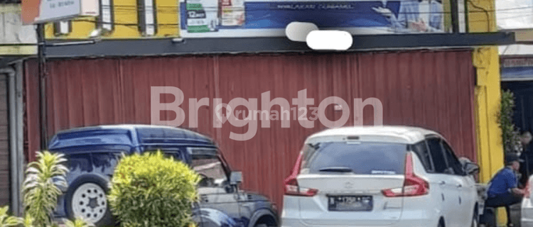 Ruko Klojen Jalan Utama + Area Strategis Pusat Kota Malang - Cocok Untuk Usaha Oleh-oleh, Restoran,  1