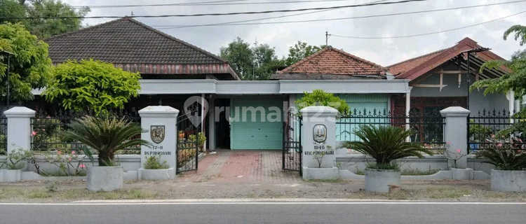 Rumah Luas Nol Jalan Raya Nasional Kediri Kertosono Seberang Polsek, Selangkah Terminal, Sekolah, Pondok Cocok untuk Usaha 1