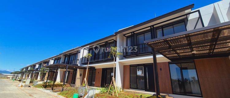 Rumah Baru Dengan Desain Standard Developer Di Tatar Baru Kota Baru Parahyangan, Bandung 1