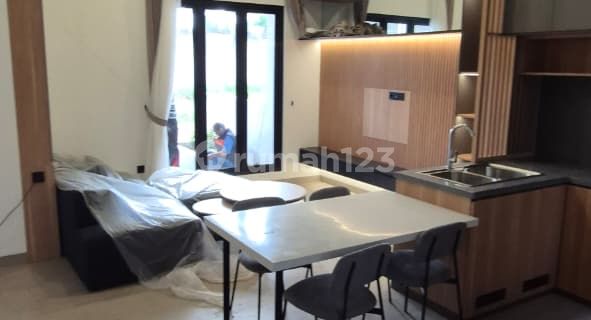 Indent House, With a Spacious Backyard in the Elite Setra Duta Cluster Block L, Bandung 1
