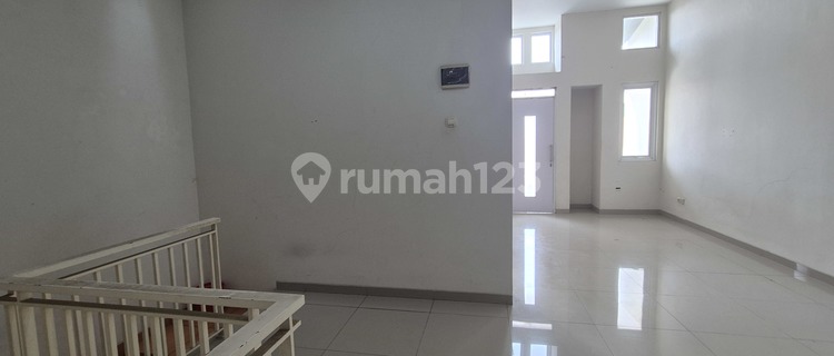 Super Affordable Price! Ready-to-Occupy House for Rent in Kota Baru Parahyangan, Bandung 1