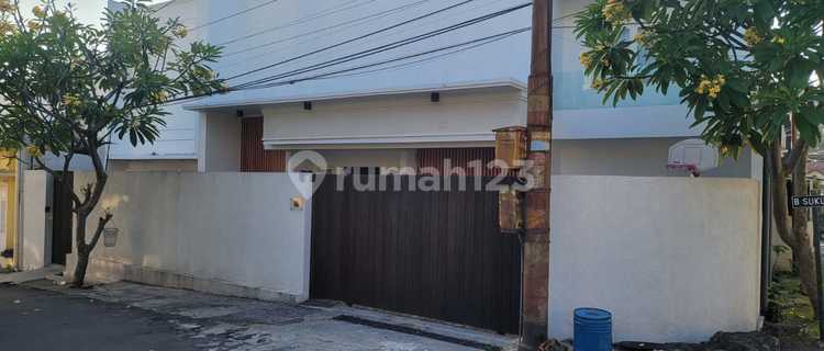 Sewa Kontrakan Rumah Mewah Bagus Modern Furnish di Ahmad Yani Semarang Barat 1