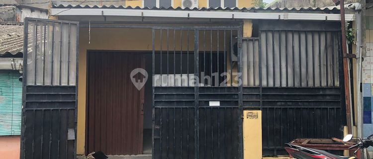 Nice 2-Storey House with SHM in Taman Serang, East Semarang 1