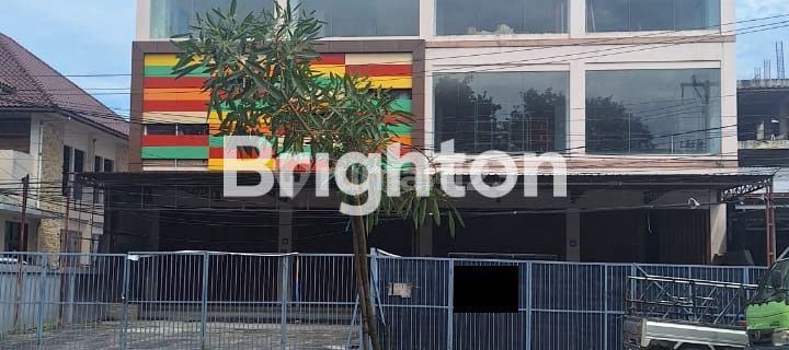 Ready-to-Use Commercial Property in a Strategic Location 1