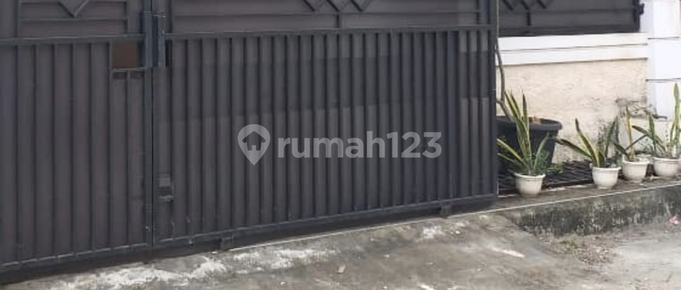 Ready-to-Occupy House in Harapan Indah, Bekasi 1