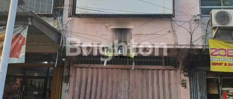 STRATEGIC SHOPHOUSE IN FRONT OF UPN 1