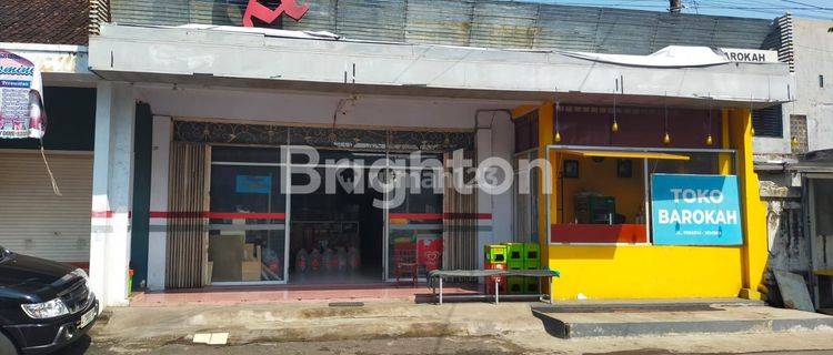 TOKO PINGGIR JALAN RAYA 1