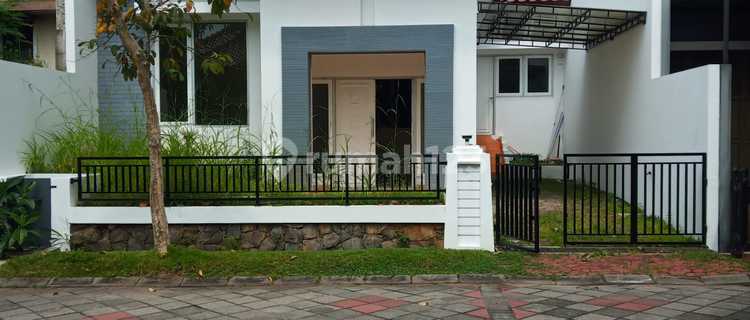 Rumah Bagus Murah Asoka Candi Golf Semarang 1