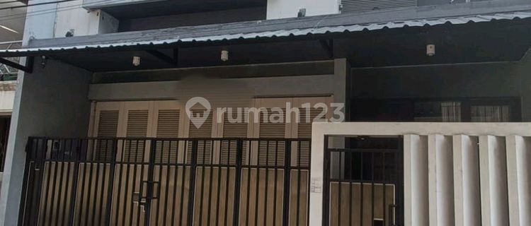 Nice Ready-to-Use House Karangwulan Brumbungan Semarang 1