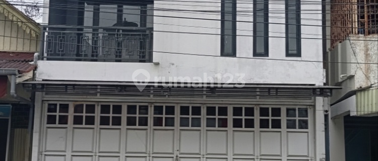 Good Ready-to-Use Shop House in Kranggan Area, Central Semarang 1