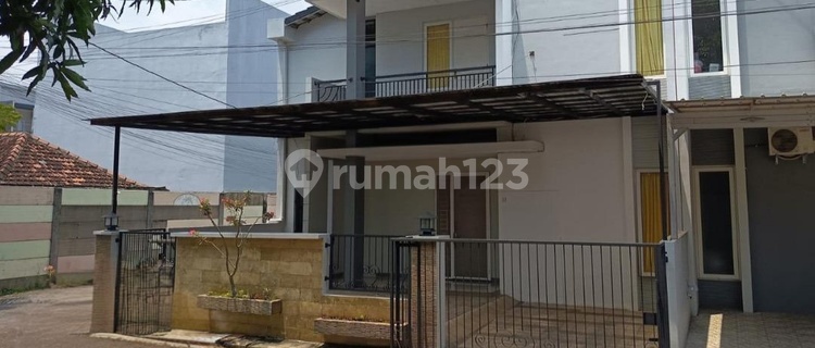 Ru.ah 2 Lantai Mutiara Supriadi Pedurungan Semarang 1