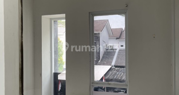 Rumah 2 Lantai Dijual Cepat Cluster Ayna Residence Graha Raya Bintaro, Tangerang Selatan 1