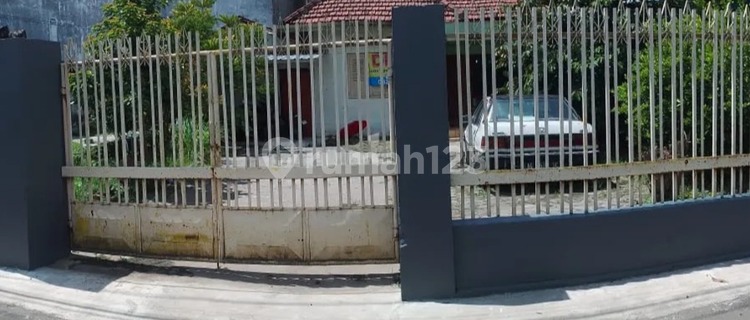 Dijual Rumah dengan Lokasi Strategis di Pusat Kota Pare 1