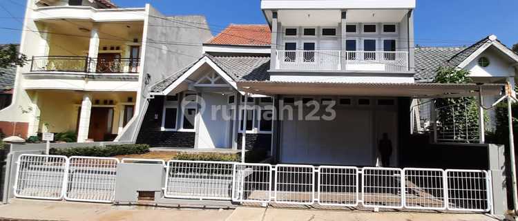 Rumah 2 Lantai Cocok Untuk Perkantoran Dan Kosan 1