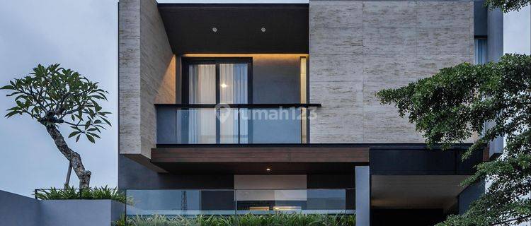 Rumah Mewah Baru 2 lantai Strategis di Kedungwuni, Pekalongan 1