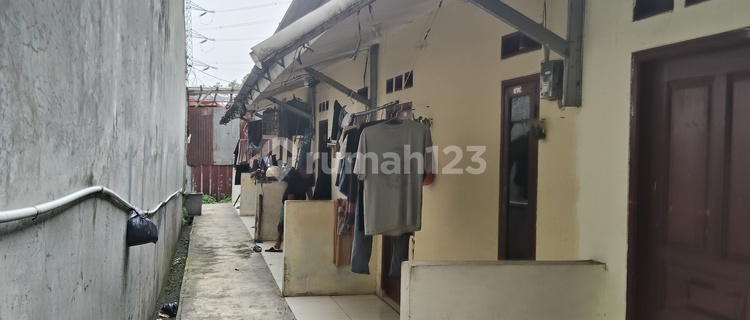 Quick Sale Kiosks 4 and 5 Rental Units Near Limo Toll Road Depok 1