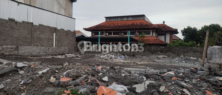 TANAH DI PINGGIR JALAN JL PULAU MOYO 1