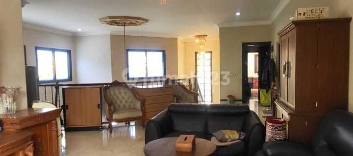 Rumah Luas di BSD Dikawasan Girilka 1