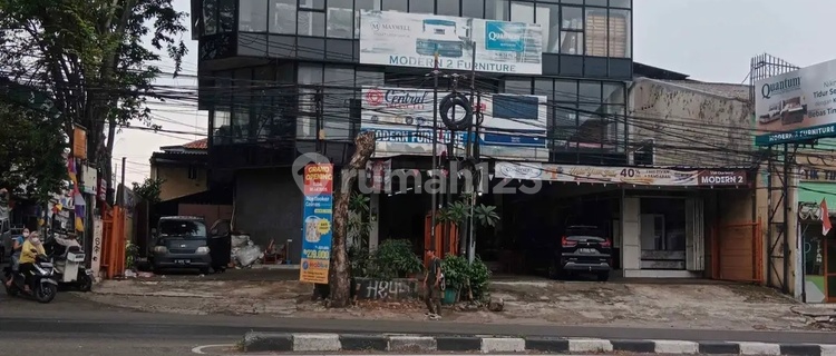 Rent a 3-Story Strategic Shop House on HOS Cokrominoto Street, Ciledug, Tangerang 1