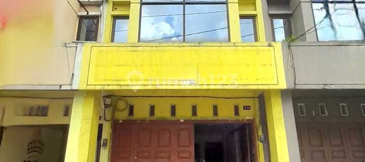 2-Storey Shop House Located in the Metro Square Business Center Area - Mertoyudan Magelang. 1