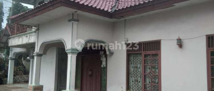 Strategic Boarding House on Hasanudin Street, Teluk Betung, Bandar Lampung 1