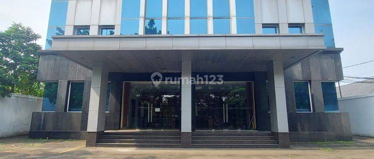 Dijual Gedung 5 Lantai Dijalan Kapten Tendean 1