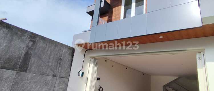 Strategic Location Shop House Near PKU Pandowoharjo Hospital Sleman 1