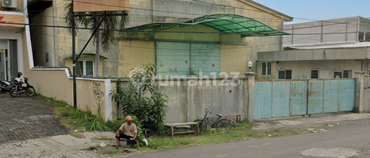 Majapahit Road Warehouse, Brigadier General Sudiarto. East Semarang. Near Toll Gate 1