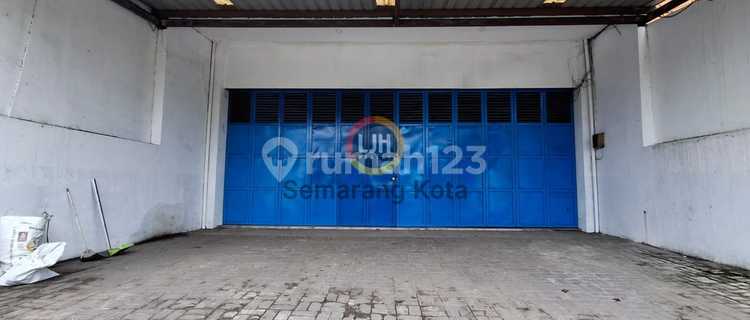 Ruko bagus di Jalan Jenderal Sudirman 1