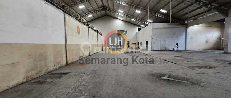 Warehouse in Yos Sudarso 1