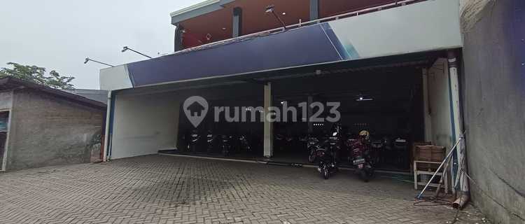 For Rent Motorcycle Ex-Showroom Shop House in Mustika Jaya, Bekasi City 1