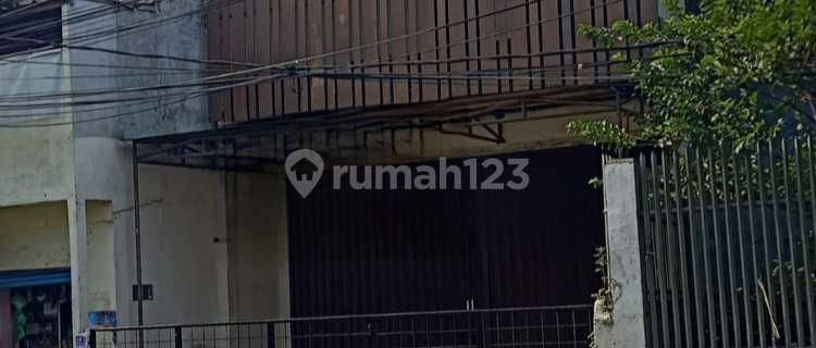 Two-story shophouse for sale cheap, strategic location near Toll gate. 1