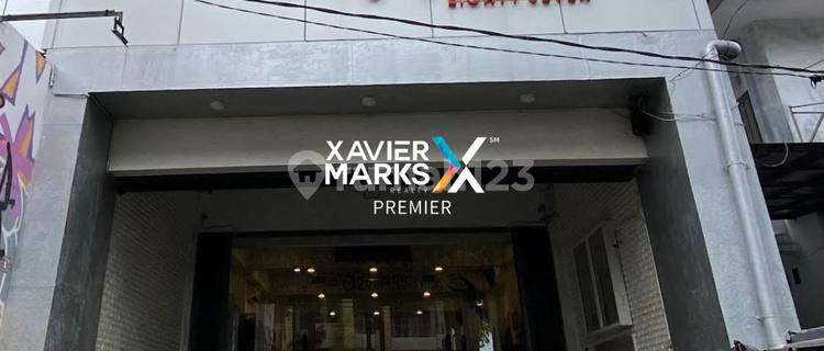 3-Story Shop House on Soekarno Hatta Boulevard Road, Malang City 1