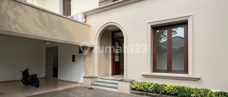 For Sale Rumah 2 Lantai Cipete Selatan – Desain Tropis, Shm 1