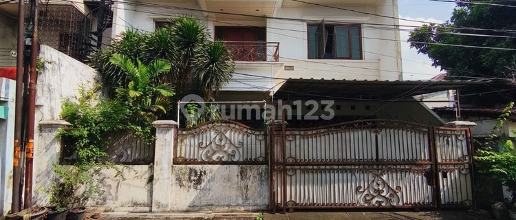 Dijual Rumah 2 Lantai Dalam Portal Gandaria, Kebayoran Baru – Lokasi Strategis 1