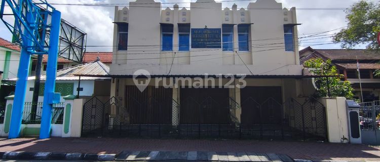 Strategic Shop House on the Side of Mangkubumen Main Road, Solo 1