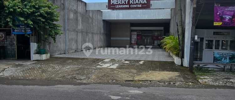 Strategic Business Space on the Side of Sukoharjo City Main Road 1