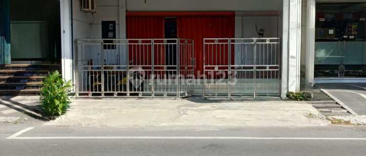 2-Story Strategic Shop House in Keprabon Solo 1